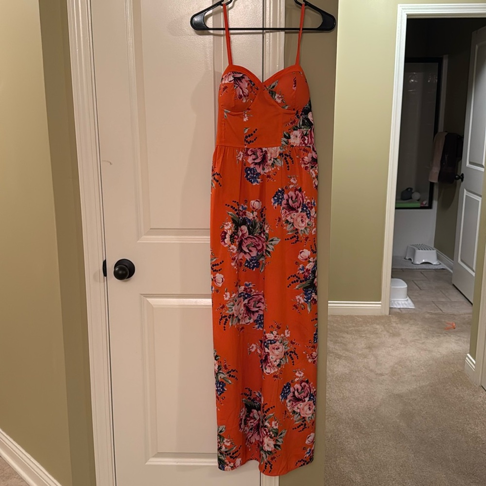 B.O.G Collection Maxi Dress. Medium. W/ Pockets!
